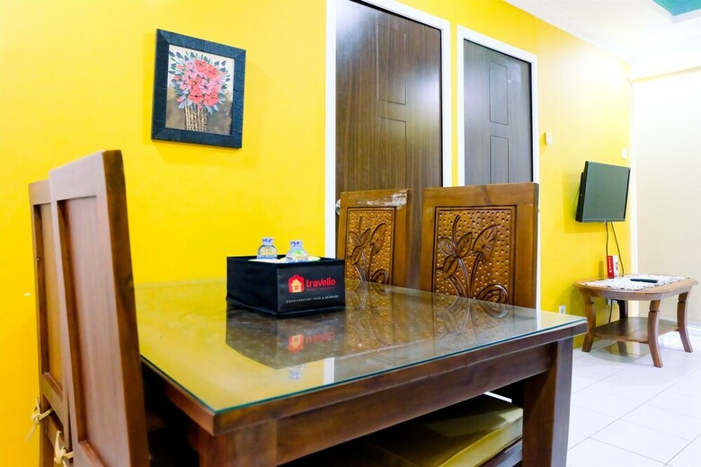 Colorful 2br Apartment @ Mutiara Bekasi