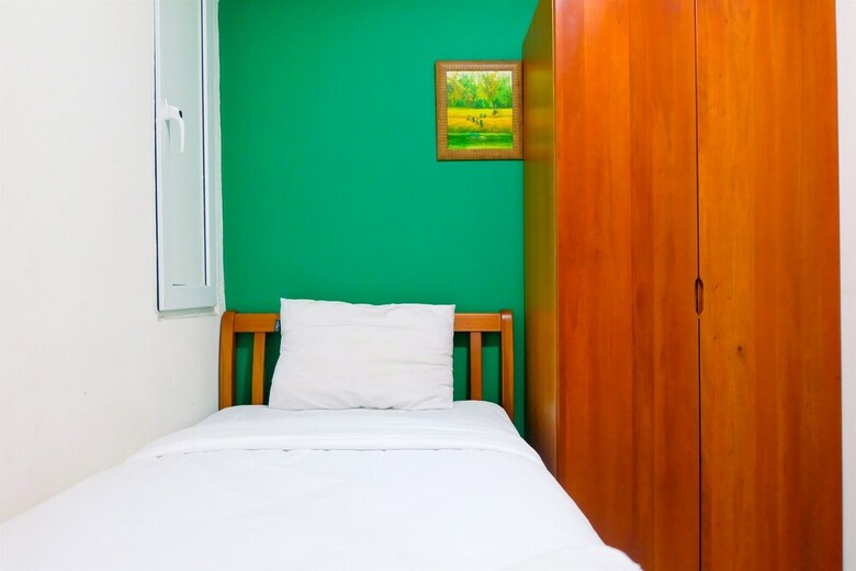 Colorful 2br Apartment @ Mutiara Bekasi