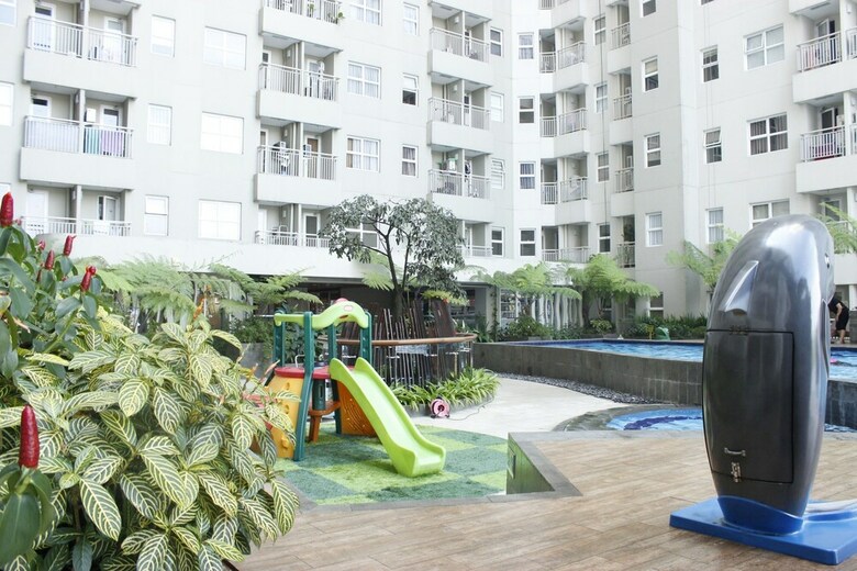 Direct Access To Pool 2br Apartment At Parahyangan Residence