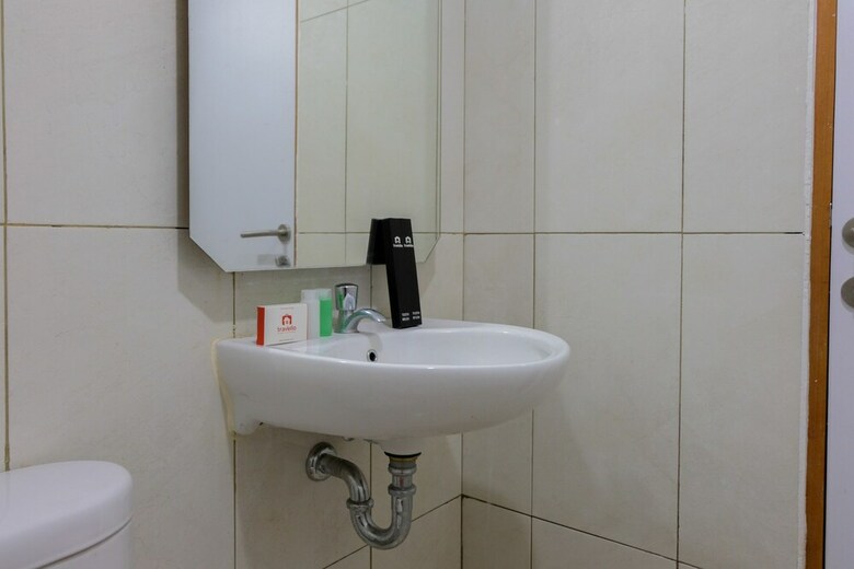 Elegant 2br At The Nest Puri Apartment