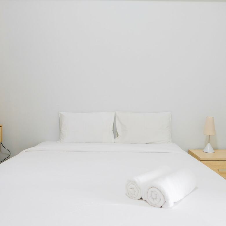 Simply And Comfy Studio Room At The Habitat Apartment