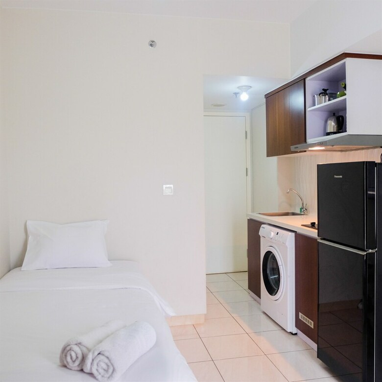 Vintage Studio Apartment @ Springlake Summarecon
