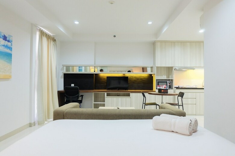 Spacious Studio Room @ Azalea Suites Apartment