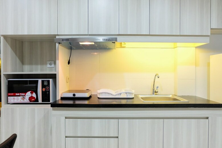 Spacious Studio Room @ Azalea Suites Apartment