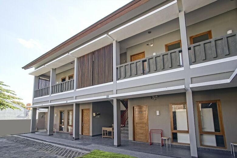 Hotel Oyo 1369 Griya Damai Syariah