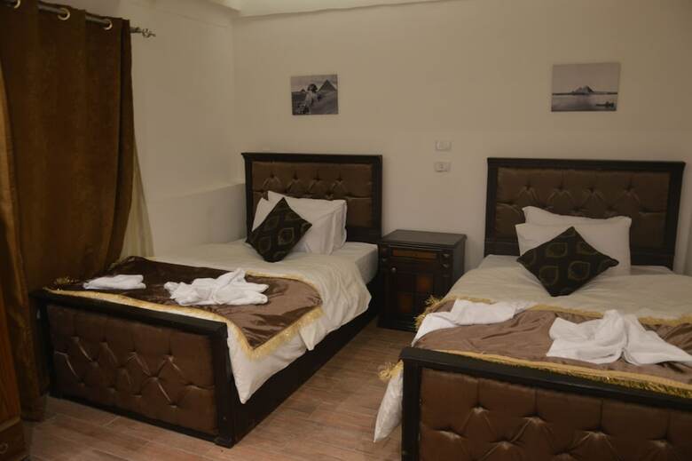 Hotel Pyramids Top Inn