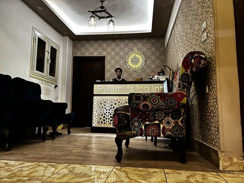Hotel Pyramids Top Inn
