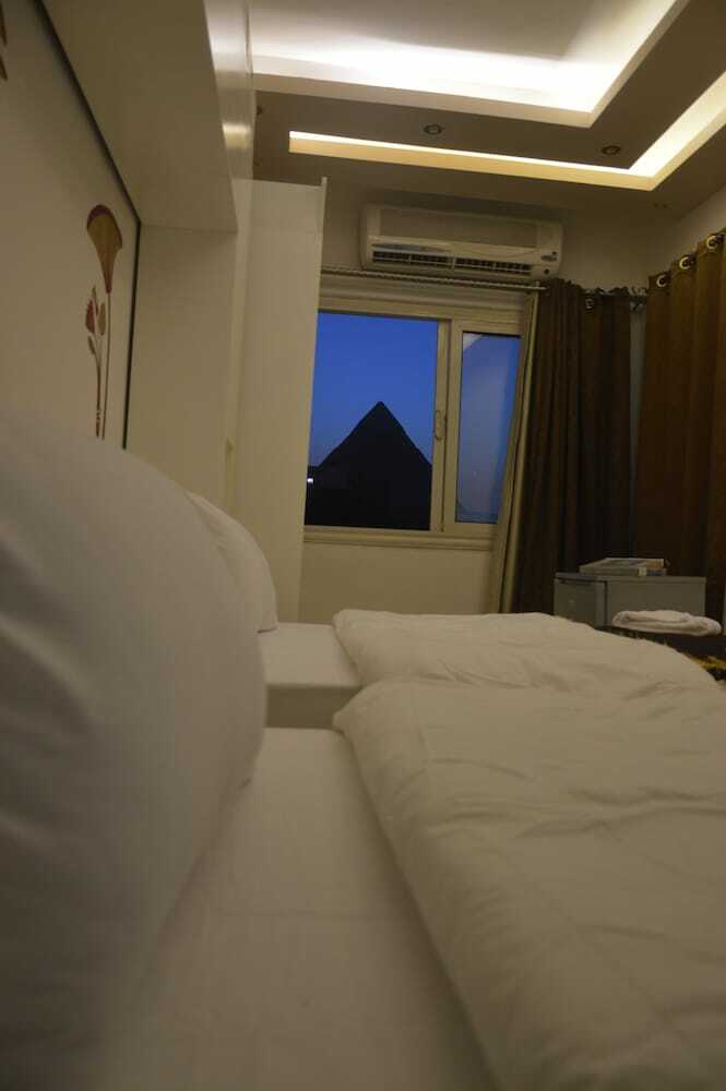 Hotel Pyramids Top Inn