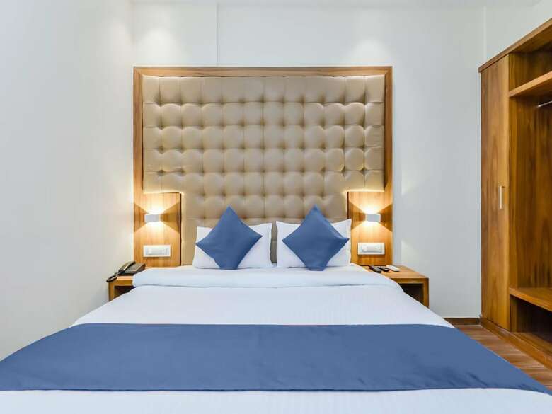 Art Mumbai Airport Hotel