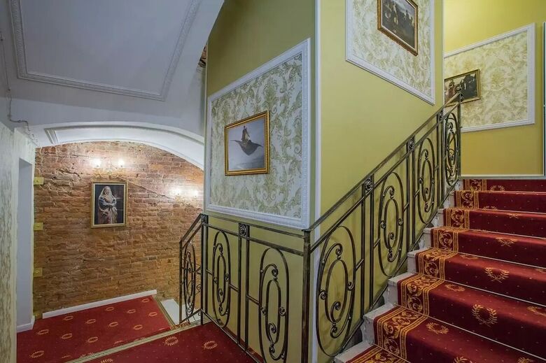 Nevsky Capsule Hotel
