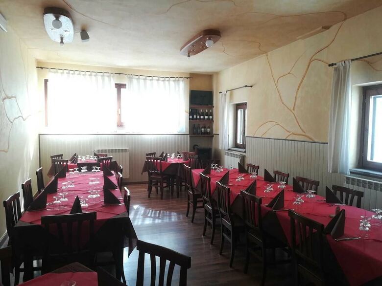 Posada Ristorante Albergo Rifugio Montescuro