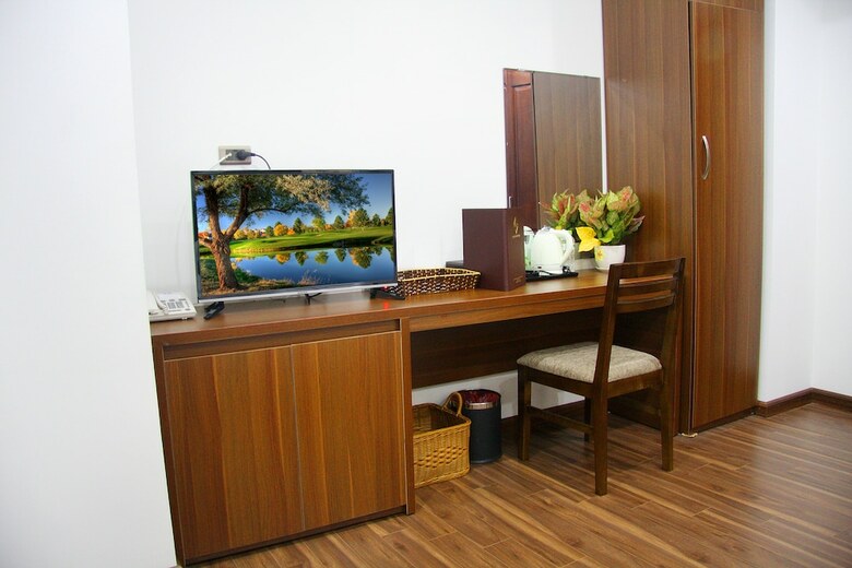 New Century Hotel