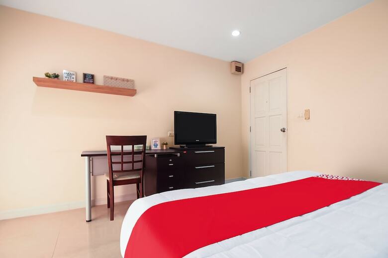 Hotel Oyo 274 Meesook Residence