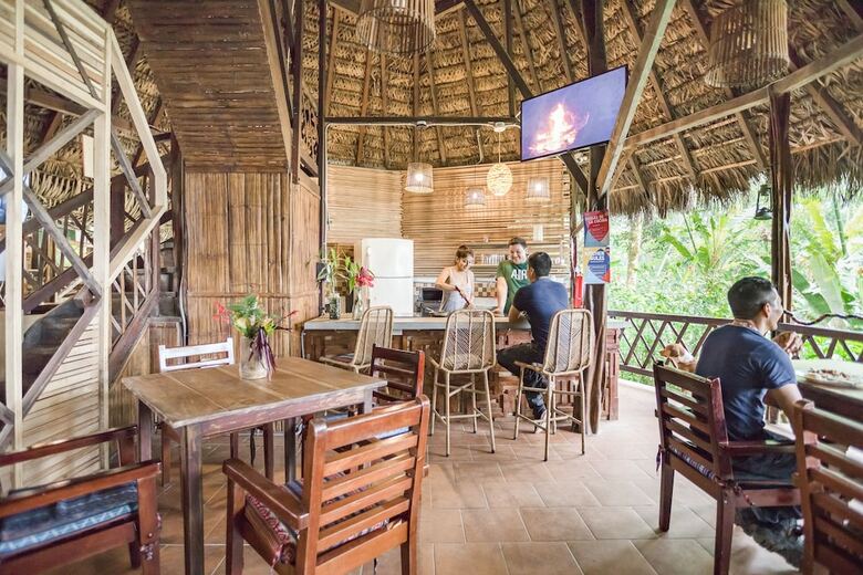 Hostal Selina Shared Amazon Tena