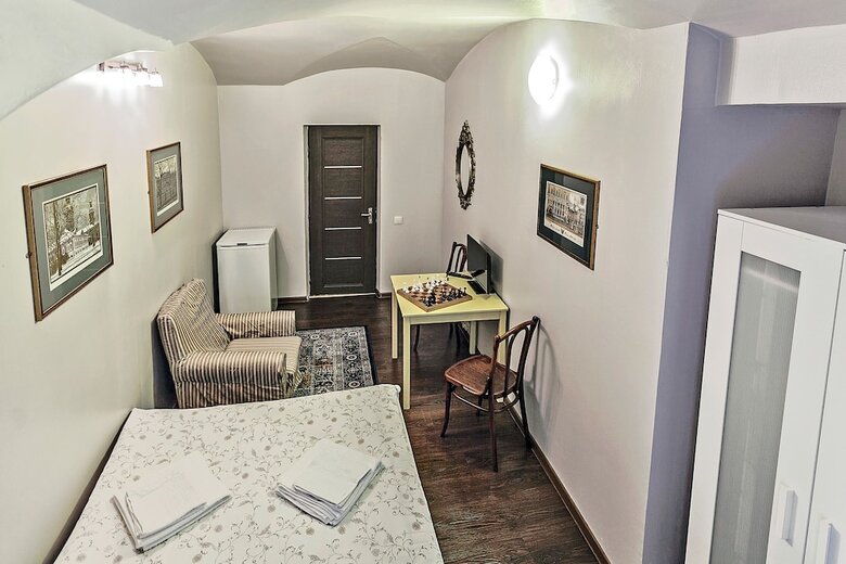Bed & Breakfast Friends Rooms On Griboedova 12