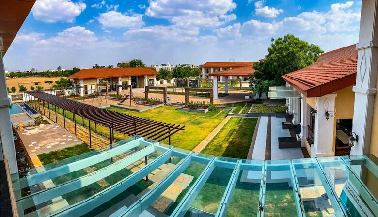 Hotel Spoorti Resort And Club