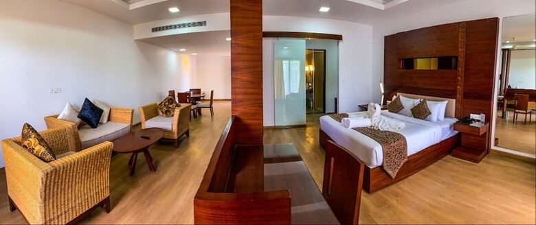 Hotel Spoorti Resort And Club
