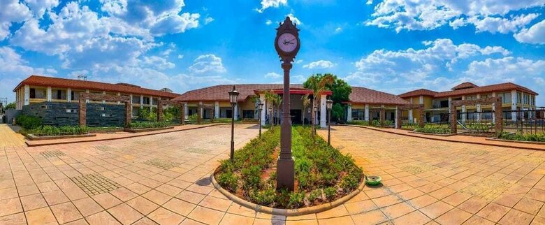 Hotel Spoorti Resort And Club