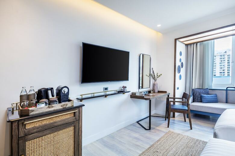 Syn Boutique Hotel