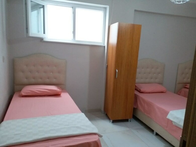 Avsa Roza Apart