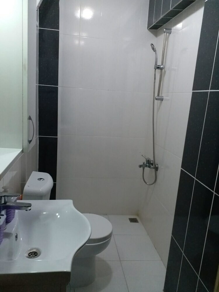 Avsa Roza Apart