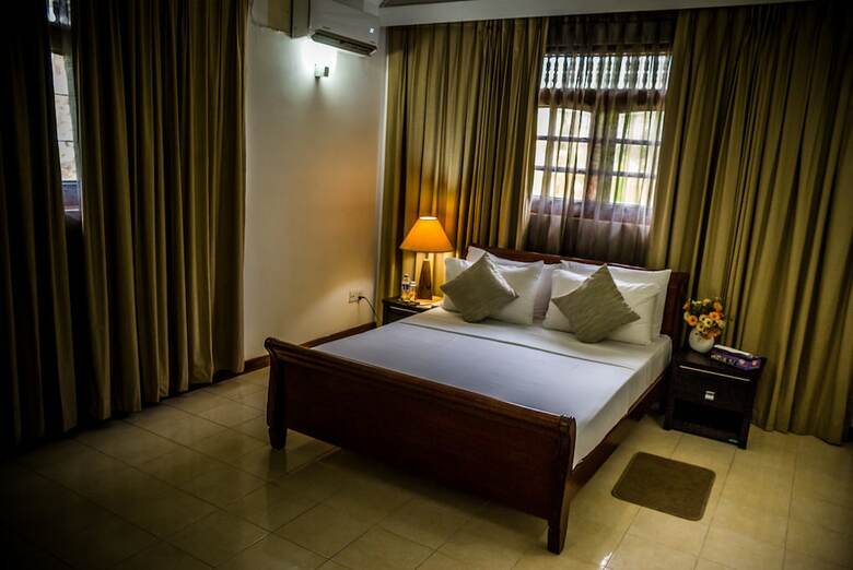 Hotel Blue Bird