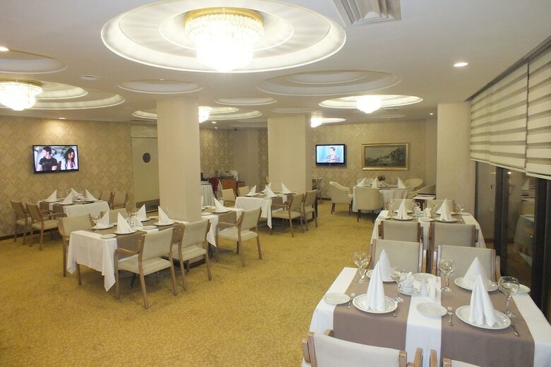 Park Royal Hotel