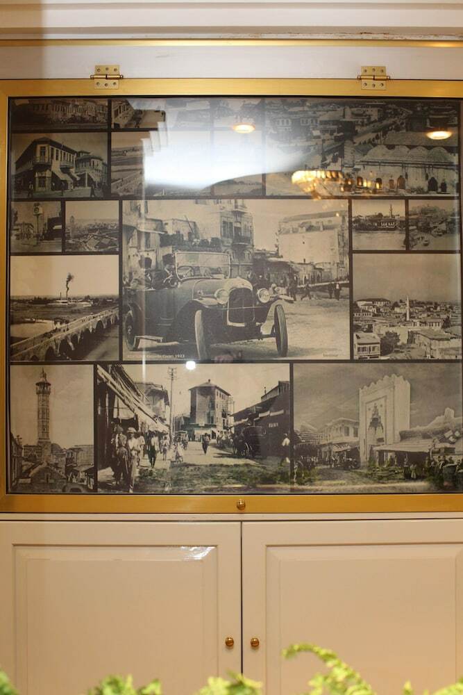 Park Royal Hotel