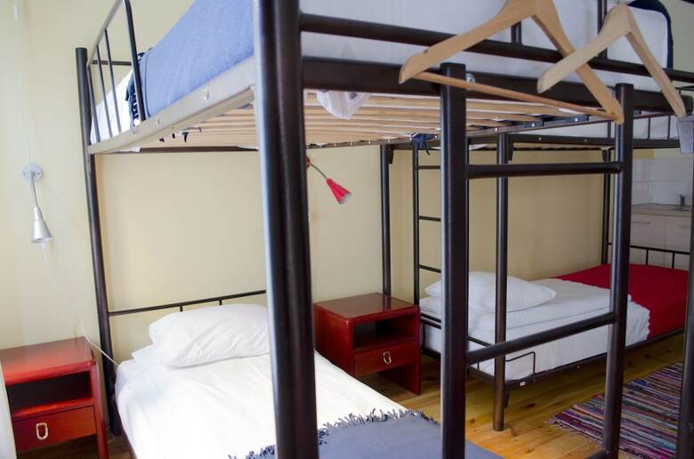 Hostal Red Nose - Hostel