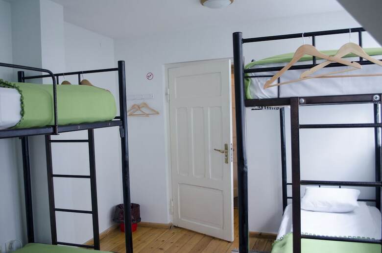 Hostal Red Nose - Hostel