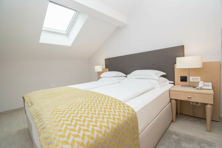 Aparthotel Flora