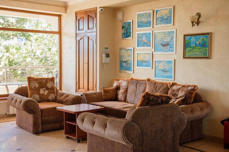 Hotel Grace Nairi