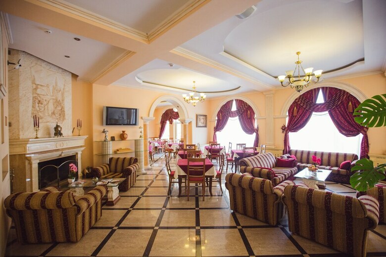 Hotel Grace Nairi
