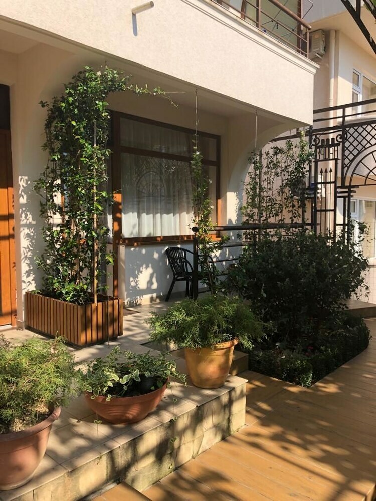 Hotel Grace Nairi