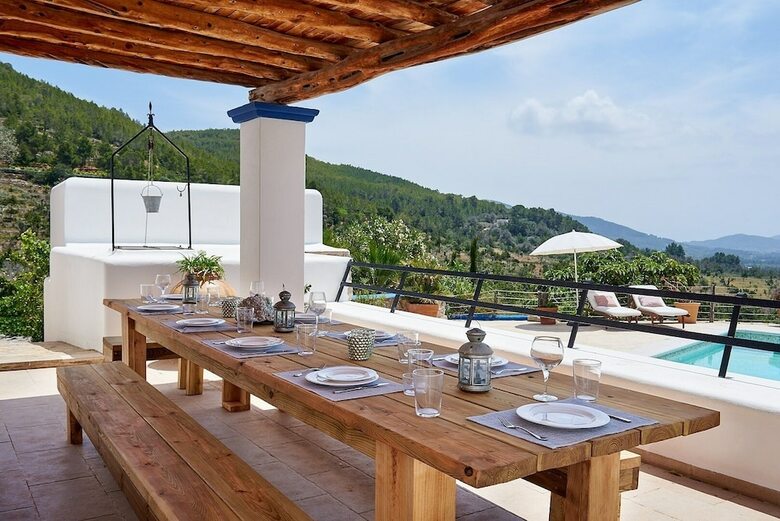 Villa Stunning Finca In North Ibiza