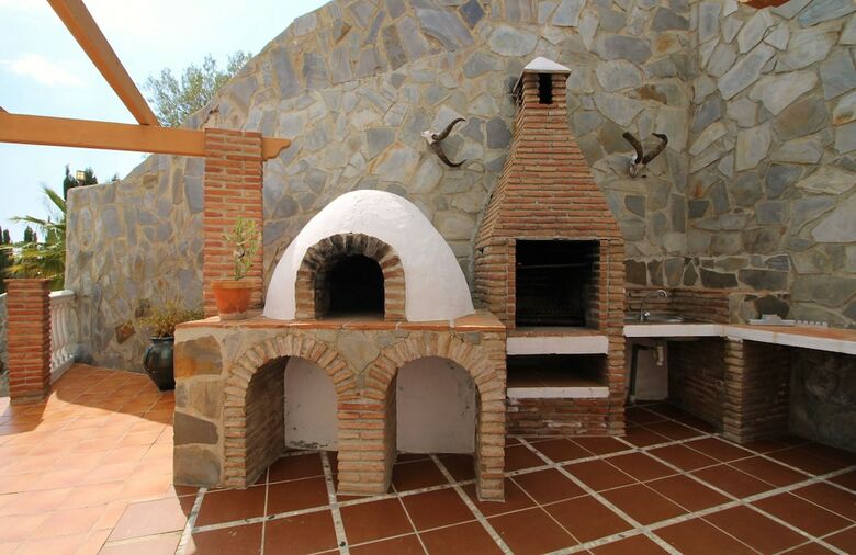 1055 Villa Cerrillo