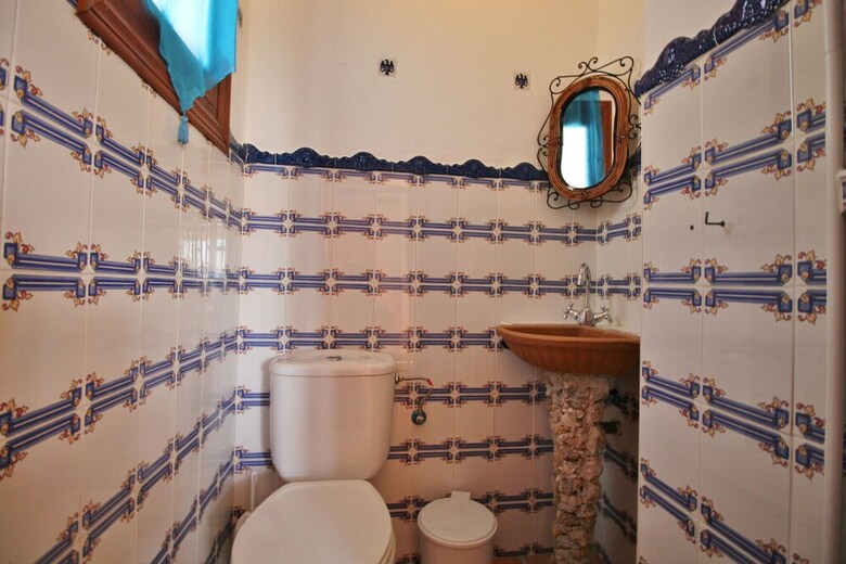1055 Villa Cerrillo
