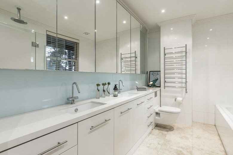 Stylish 3 Bedroom Pool House In Surry Hills