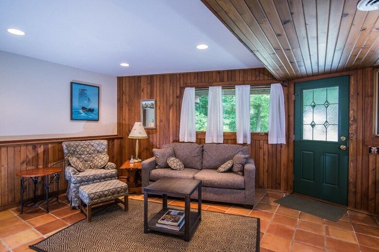 Cottage In The Woods