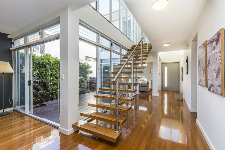Sydney Seaside Contemporary Executive Living