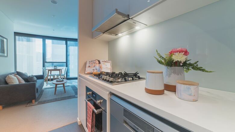 Sky High 2 Bedroom Apartment In Central Brisbane
