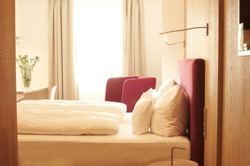 Landhotel Wei�es Ro�