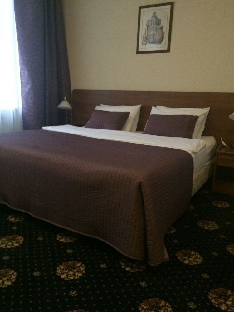 Columb Hotel
