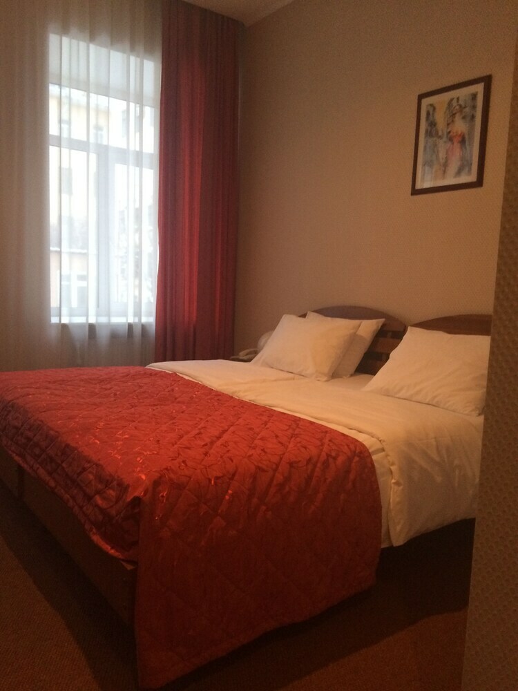 Columb Hotel