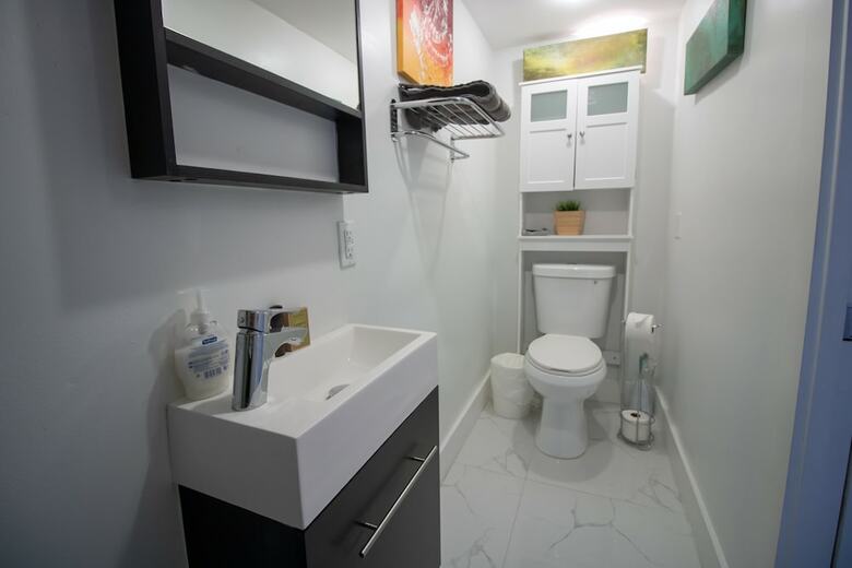 Apartamentos Edgy And Modern Condo On The Bay