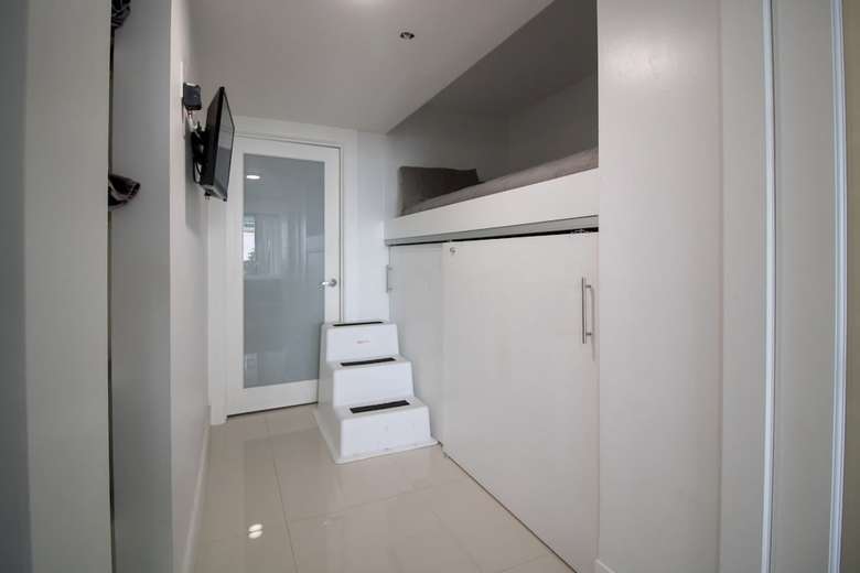 Apartamentos Edgy And Modern Condo On The Bay