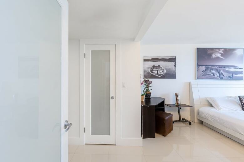 Apartamentos Edgy And Modern Condo On The Bay