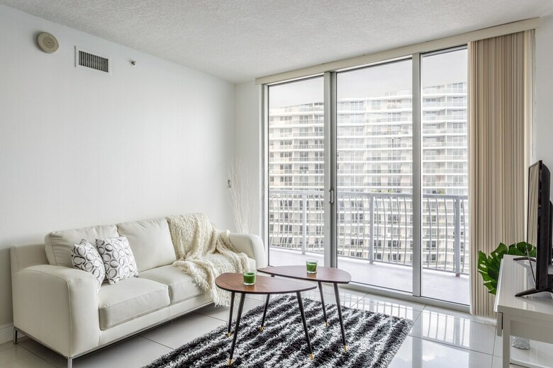 Apartamentos High-rise Luxury Retreat At Opera Tower