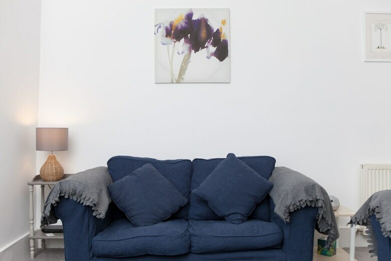 Apartamentos Comfortable 3 Bedroom Top Floor Flat In Old Town