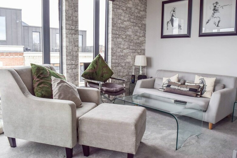 Apartamentos Luxurious 2 Bedroom Penthouse With Balcony